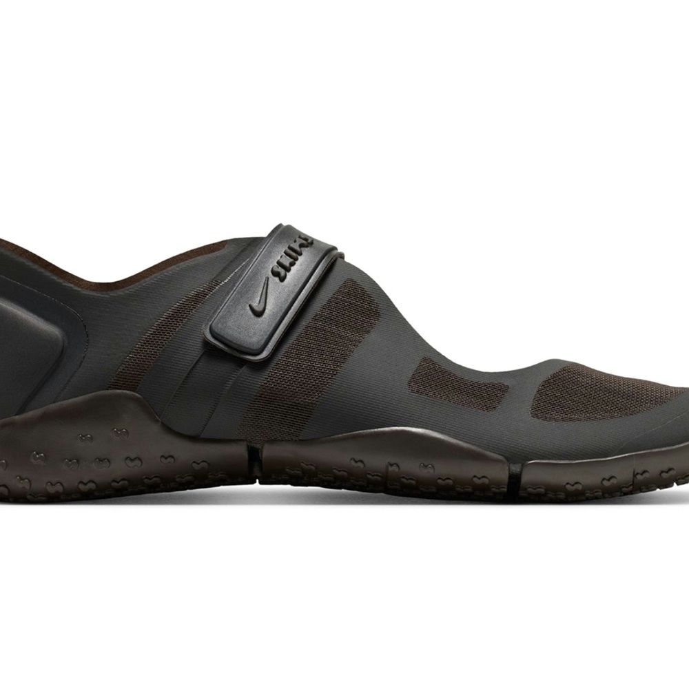 NWT SKIMS NIKE RIFT MESH VELVET BROWN 10W/8.5M - Picture 4 of 8